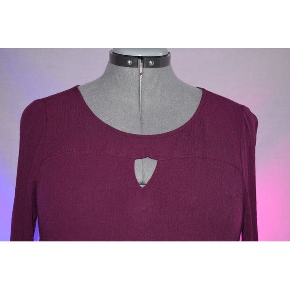 Torrid Wine Blouse size 00 (10-12) - Picture 2 of 7